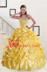Beading Strapless Vintage Quinceanera Dresses with Sweep Train