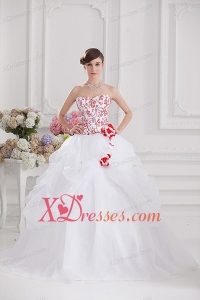 2020 Ball Gown Sweetheart Appliques and Pick ups Quinceanera Dress in White