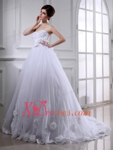 Ball Gown Strapless Appliques and Sequins Wedding Dress in White