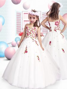 Gorgeous Floor Length White Flower Girl Dresses Straps Sleeveless Lace Up
