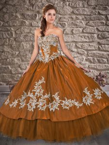 Brown Ball Gowns Appliques Ball Gown Prom Dress Lace Up Taffeta Sleeveless Floor Length