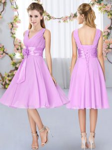 Knee Length Lace Up Court Dresses for Sweet 16 Lilac for Wedding Party with Hand Made Flower