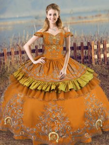 Satin Sleeveless Floor Length Vestidos de Quinceanera and Embroidery