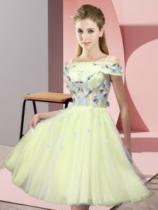 Yellow Empire Appliques Bridesmaid Dresses Lace Up Tulle Short Sleeves Knee Length