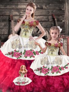 Chic Pink And White Ball Gowns Organza Off The Shoulder Sleeveless Embroidery and Ruffles Floor Length Lace Up Ball Gown Prom Dress