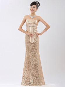 Glittering Sequined Strapless Sleeveless Zipper Appliques and Belt Prom Evening Gown in Champagne