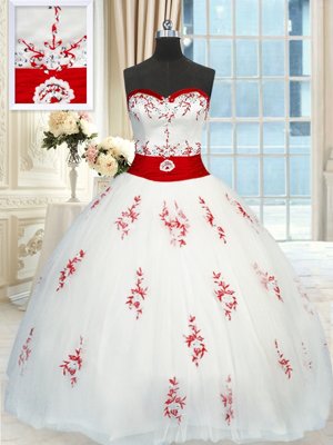 Graceful Floor Length White 15 Quinceanera Dress Sweetheart Sleeveless Lace Up
