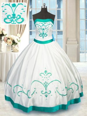 Beauteous White Ball Gowns Strapless Sleeveless Satin Floor Length Lace Up Beading and Embroidery Quinceanera Gown