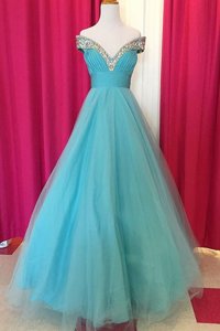 Delicate Off the Shoulder Tulle Sleeveless Floor Length Prom Gown and Beading
